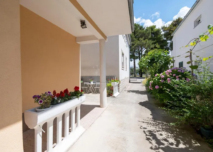 By The Sea - 21958 * زادار