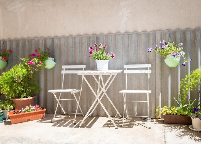 By The Sea - 21958 زادار